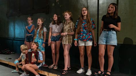 Ukrainian Children Bring a Play From a Bomb Shelter to Brooklyn - The