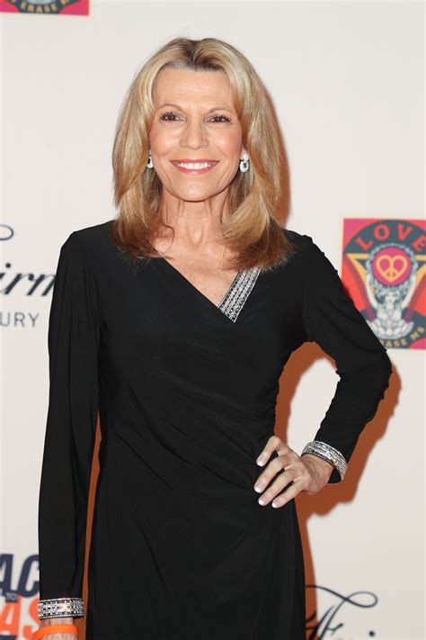 Vanna White extends 'Wheel of Fortune' contract through 2025-26 season