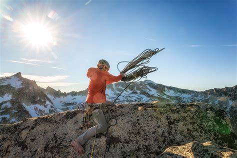 Climbing Prusik Peak in the Enchantments - stg.littlegrunts.com