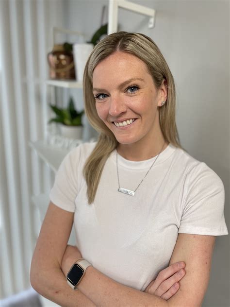 Physical Therapist Salaries in Toronto: Ontario Pay Scales 5