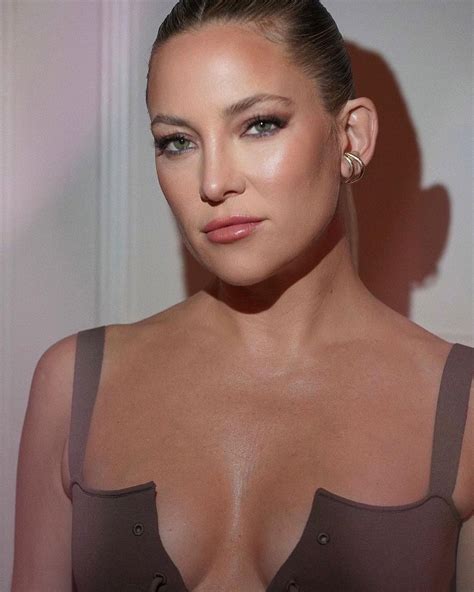 Kate Hudson 11/15/2022 • CelebMafia