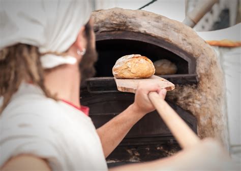 artisan bread  baking   art crushbrew