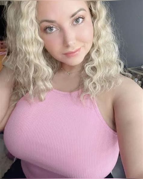 Pin by Stanford Littleman on Harli Lotts | Women's portrait photography