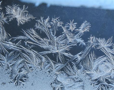 frost window winter  photo  pixabay