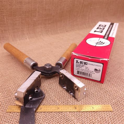 Lee Double Cavity Round Ball .433 Dia. 120 gr. Black Powder Bullet Mold