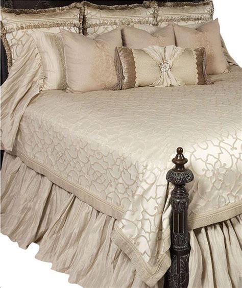 74 best VERSAILLES LUXURY BEDDING images on Pinterest
