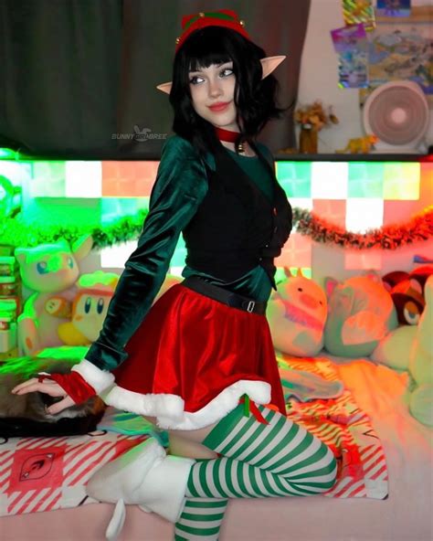 BreesKnees | Bree the Elf💚🎁 My cutest Christmas outfit yet in my