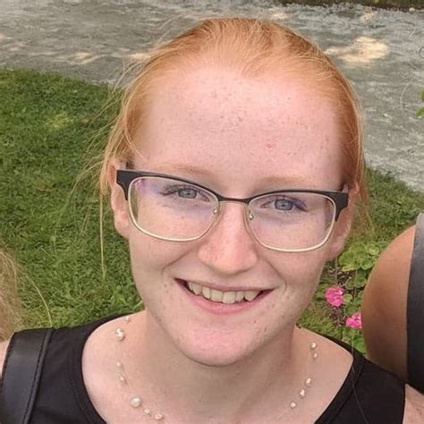 sydney holland net worth