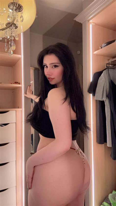 Top 5 Myths About The Emileexo OnlyFans Leak Debunked Image 13