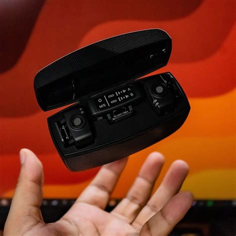 FIFINE M9 Dual Wireless Lav Microphones System Included Charging Case ...