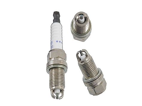 Denso Double Platinum PK20TR11, 3253 Spark Plug - Lexus, Porsche ...