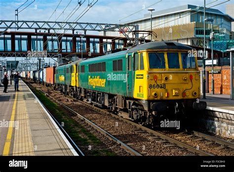 Freightliner train hi-res stock photography and images - Alamy