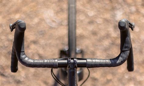 The Microshift Sword is an all-mechanical, gravel-specific drivetrain