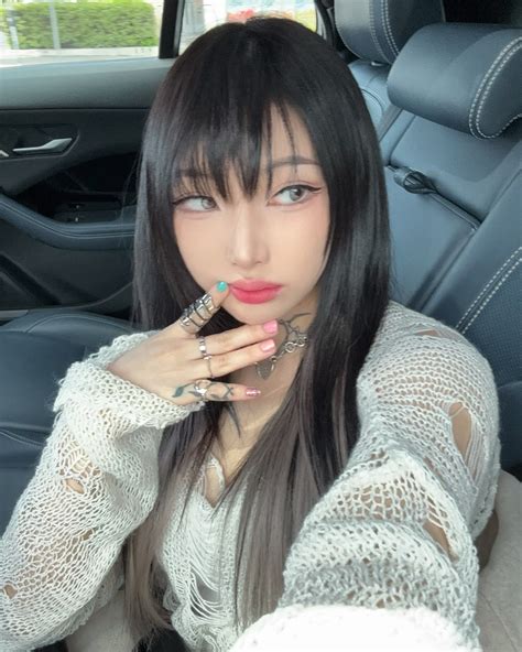 Atlas | Selfies in a Waymo!! 🚓💕 ft. NEW HAIRCUT !! | Instagram