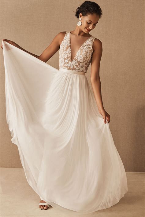 27 Best Two-Piece Wedding Dresses + Bridal Separates for 2022