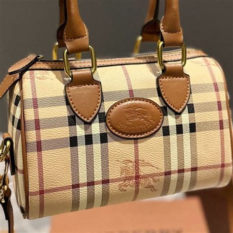 Burberry Сумка на плечо тоут - купить с доставкой по выгодным ценам в ...
