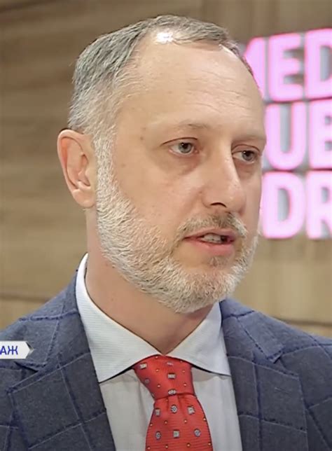 ᐉ Інформація про пластичного хірурга Володимира Сажієнко | ВОЛОДИМИР ...