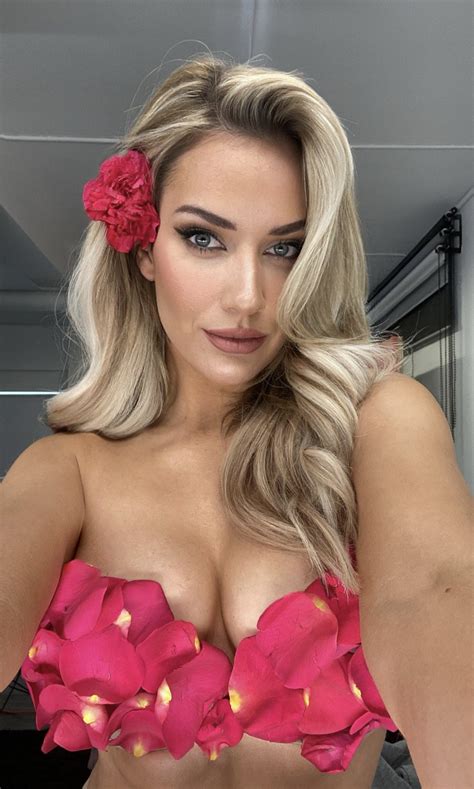 Paige Spiranac on Twitter: "Augusta towel dropping soon👀👀 https://t.co