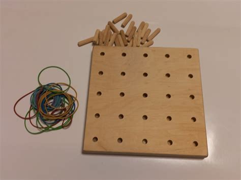 Geoboard: Tvořivá hra s gumičkami a geometrickými tvary