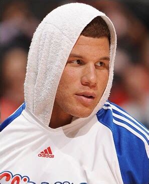 blake griffin undergoes successful surgery la clippers