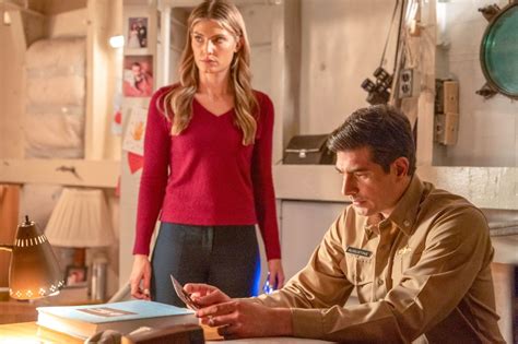 'Quantum Leap' star Caitlin Bassett is a military veteran