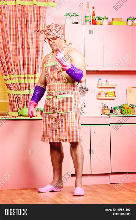 Serious Muscular Man Image & Photo (Free Trial) | Bigstock