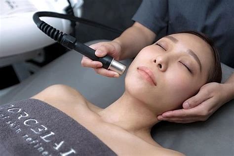 win  antioxidant rich facial  feed  skin  porcelain face spa