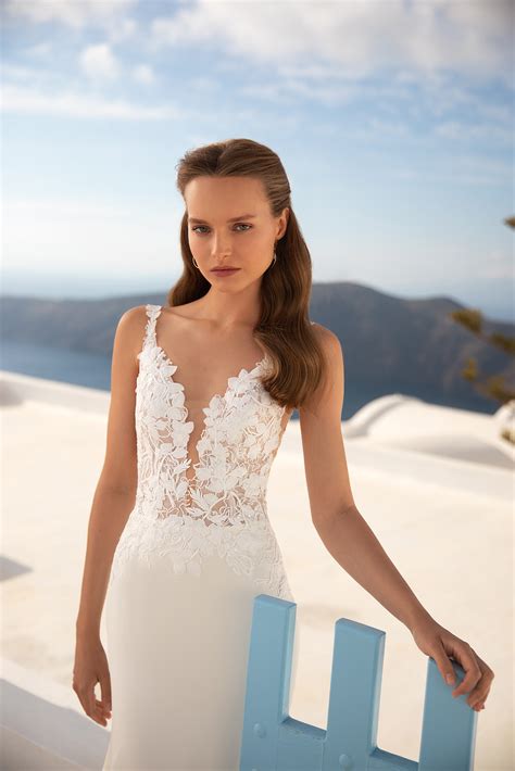 White Island : Wedding dress – 316 Jackie