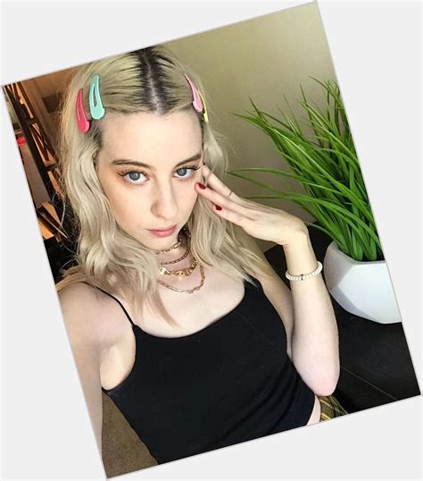 Carly Incontro Nudes