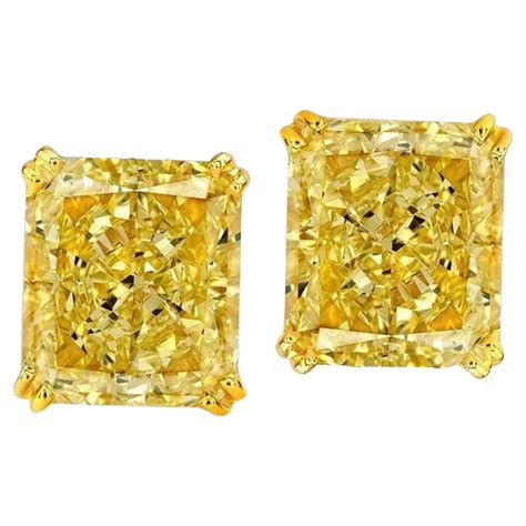 GIA Certified 8.34 Carat Fancy Yellow Radiant Diamond 18 Carats Gold
