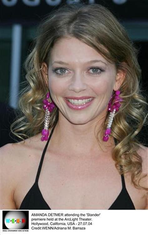 Pictures of Amanda Detmer
