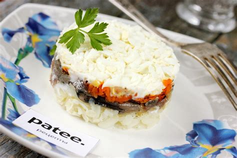 Салат с килькой пряного посола - рецепт с фотографиями - Patee. Рецепты