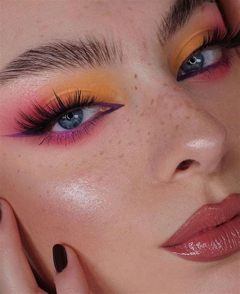35 cool makeup looks that’ll blow your mind pink and yellow eyeshadow ...