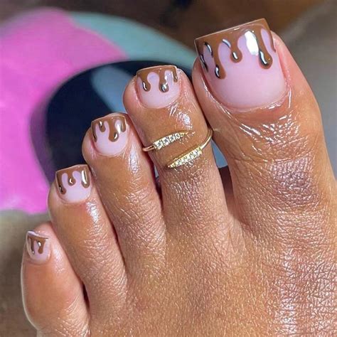 how to get fake nails to stay on