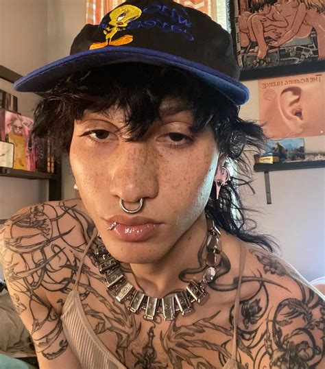 Vel 🐍 on Twitter: "RT @piminop: Some face// Some dick"