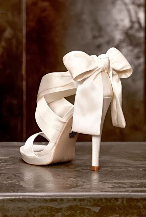 30 Timeless Bow Wedding Shoes Ideas - Weddingomania