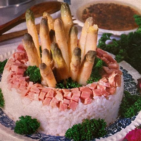30 Hilariously Bizarre Vintage Food Pics That Prove People’s Creativity ...