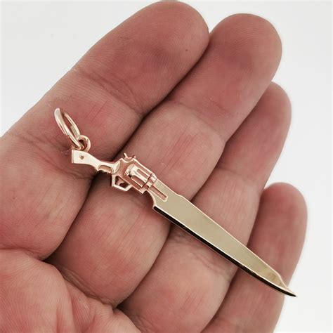 Final Fantasy 8 Gunblade Pendant | Le Dragon Argenté | Reviews on Judge.me