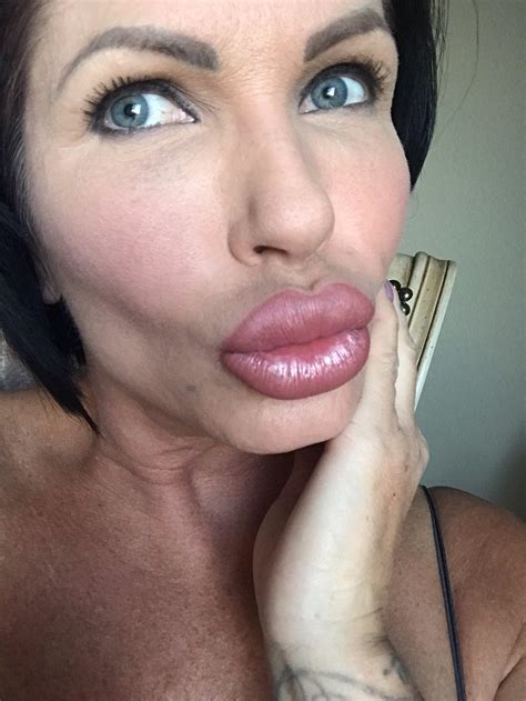 Love her lips : r/ShayFox