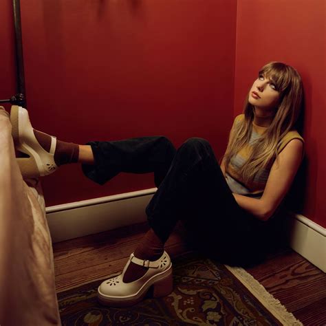 taylor swift midnights photoshoot 4k | Taylor swift photoshoot, Taylor ...