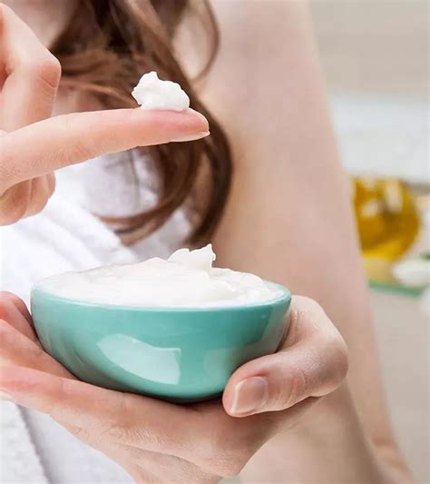 Homemade Hair Conditioner: 12 DIY Recipes for Frizz-Free Hair