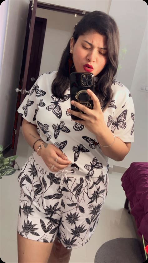Riya Malhotra | Repost bcos of this mostly reels deleted by insta 😤