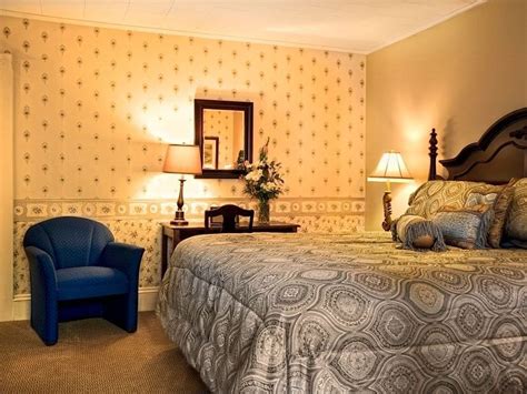 Bar Harbor Manor Hotel, Inn & Suites | A Bar Harbor, Maine Hotel