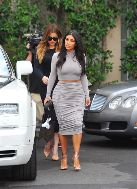Watch: Kim Kardashian Poses For Paparazzi After Spa Date With Kendall