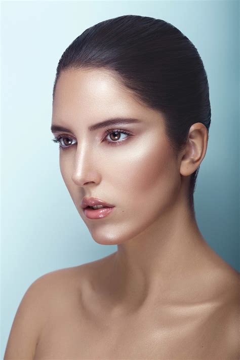 Where Professional Models Meet Model Photographers - ModelMayhem