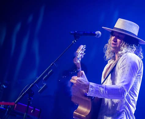Casey James