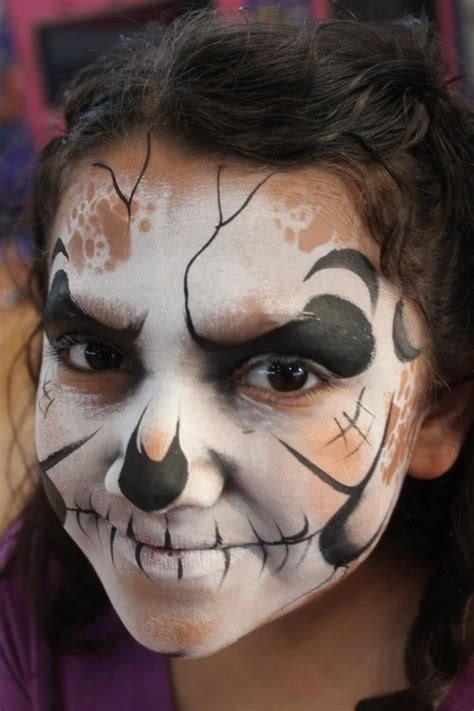 Fast skull face paint - fanciful faces | Skull painting, Skull face ...
