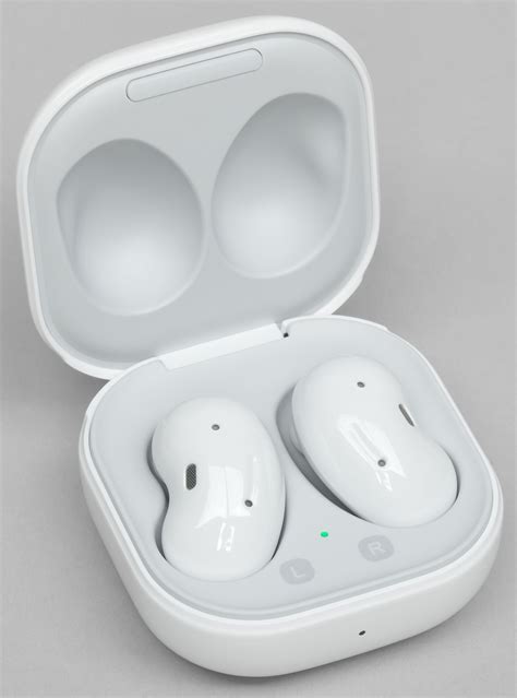 Обзор полностью беспроводных наушников Samsung Galaxy Buds Live