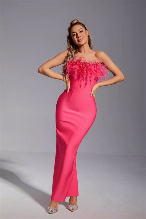 Enchanting Elegance: The Homecoming Feather Dress Phenomenon | by