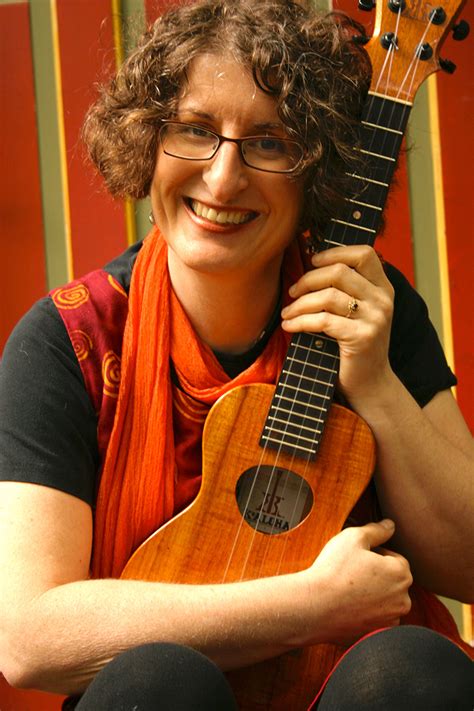 Eve Goldberg : Fleming College